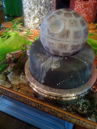 deathstar-cake