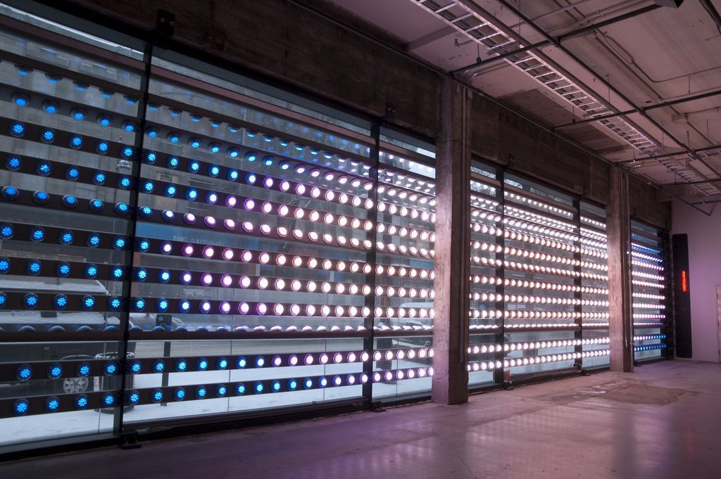 PIXINESS : un dispositif mural lumineux original #3