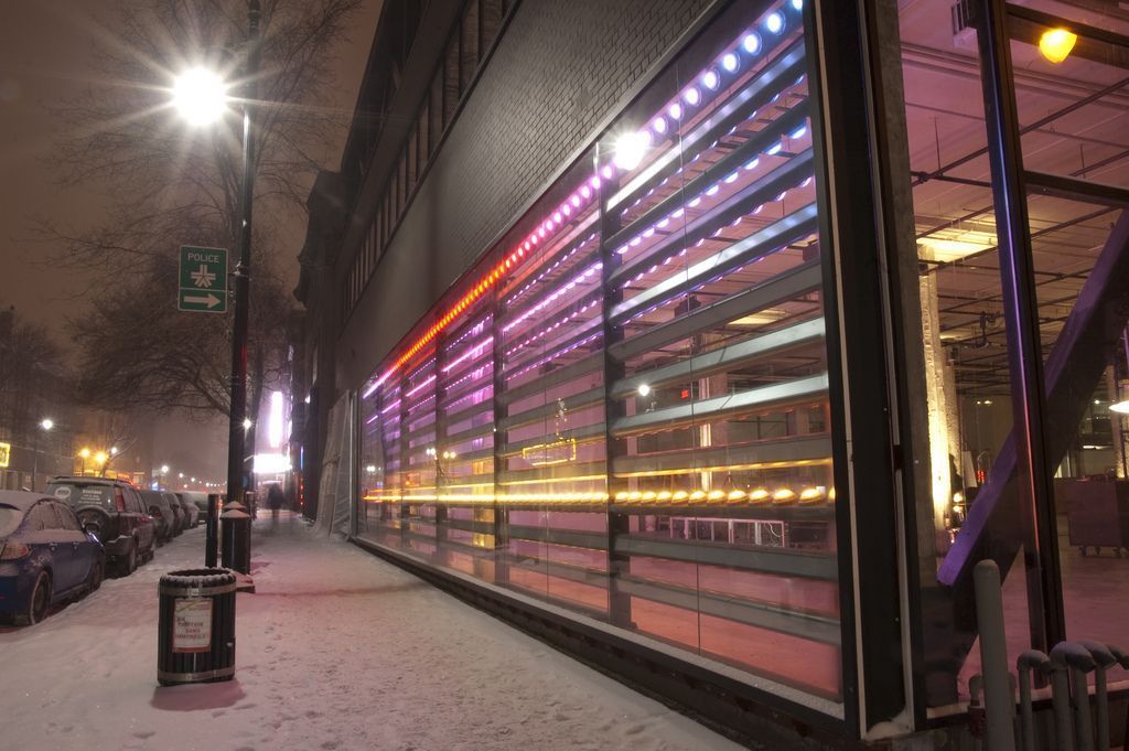PIXINESS : un dispositif mural lumineux original #6