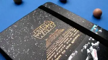 Avec Moleskine faites des X-Wing en papier