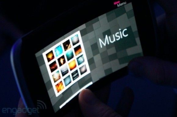 Nokia Kinetic : un téléphone à écran flexible étonnant #3