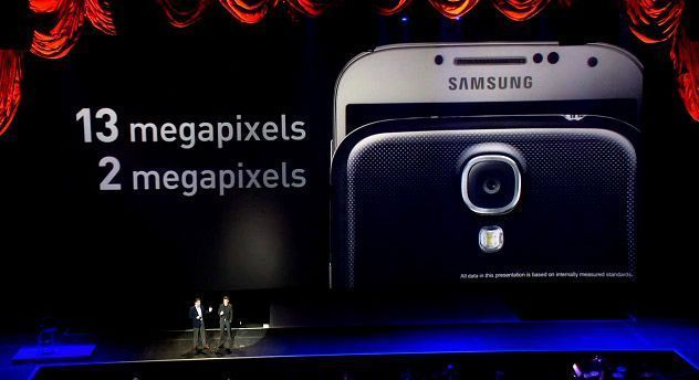 Sortie du Samsung Galaxy S4 : le règne d’Apple est terminé #12