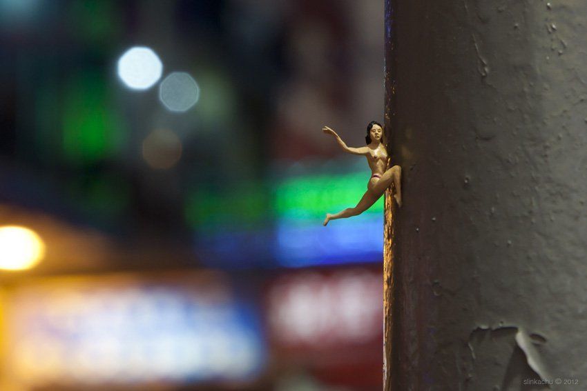 Street Art : Les Little People de Slinkachu se mobilisent contre le chômage #26
