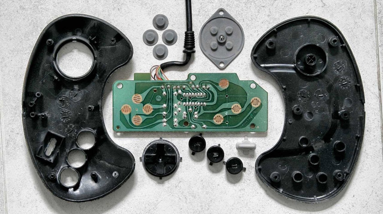 Anatomie des manettes de consoles de jeux vidéo #12