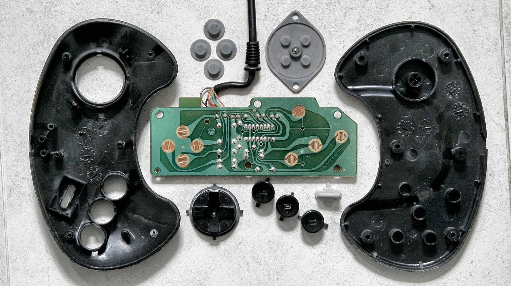 Anatomie des manettes de consoles de jeux vidéo #12