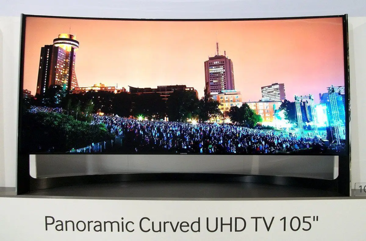 Samsung présente ses TV UHD à écrans incurvés #4