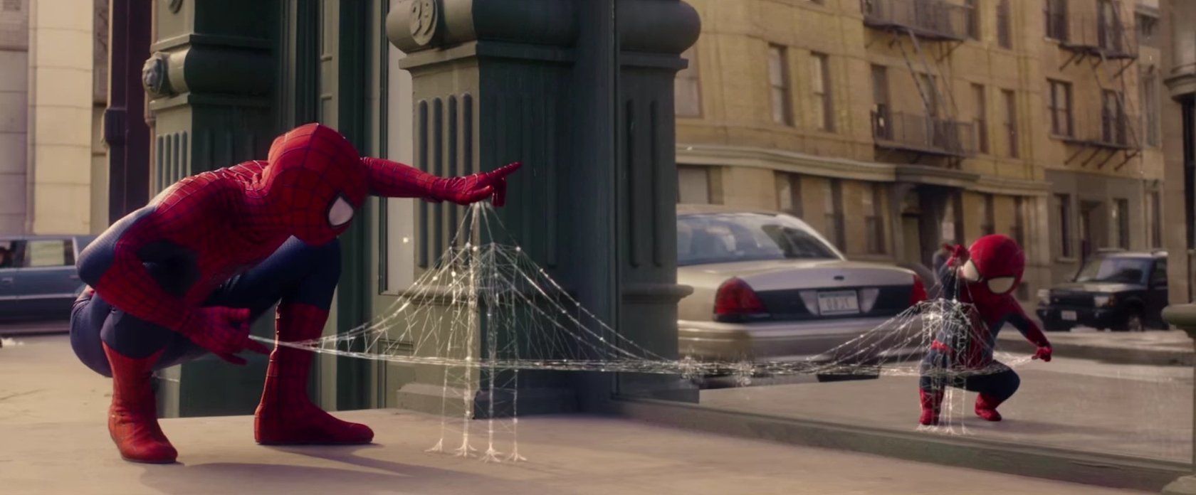 Spider-Man boit de l’Evian #4