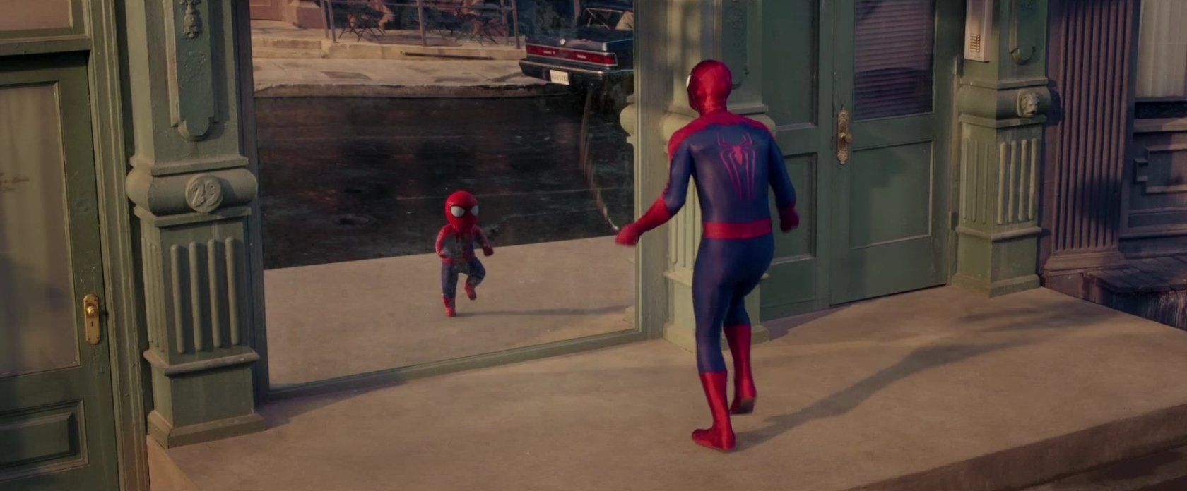 Spider-Man boit de l’Evian #5