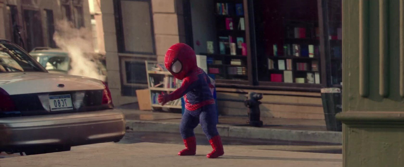 Spider-Man boit de l’Evian #9