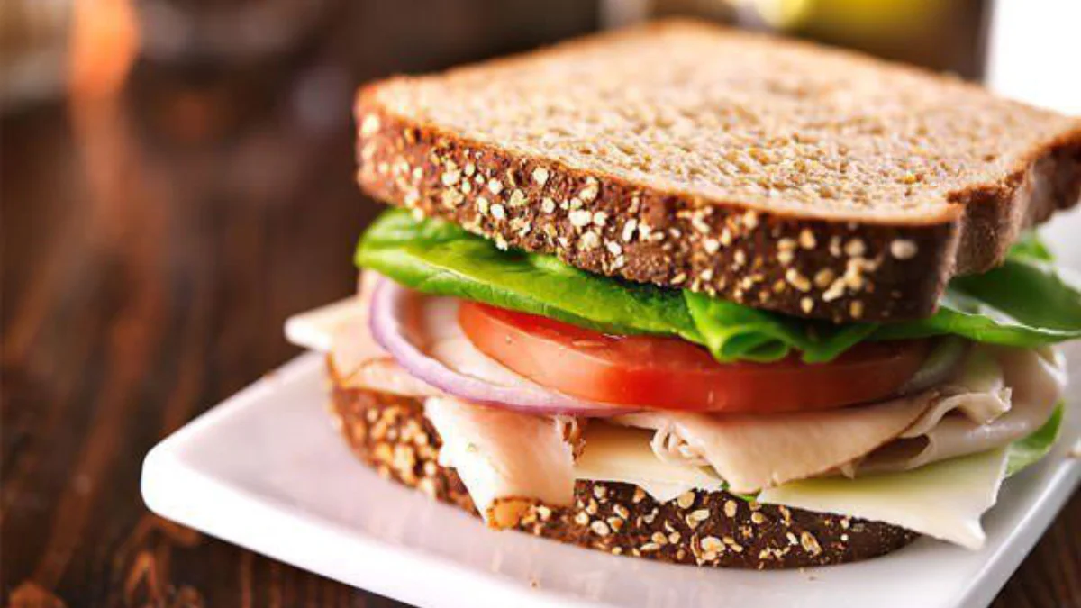 Un dangereux voleur de sandwich en liberté