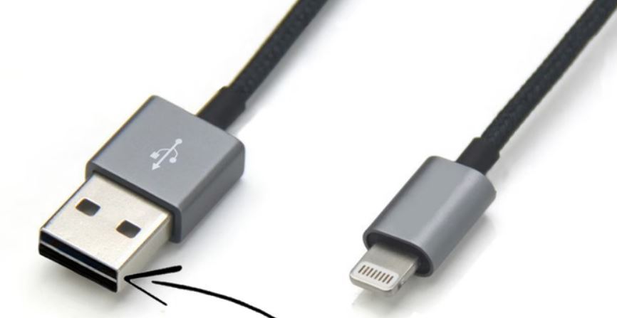 Ce chargeur USB révolutionnaire peut se brancher dans n’importe quel sens #3
