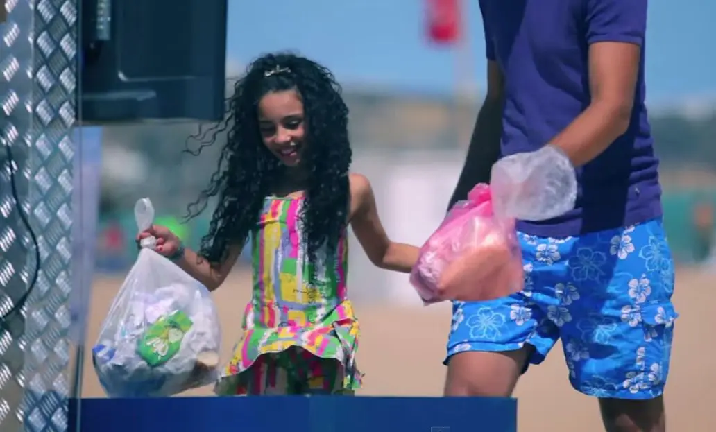 Du Wifi gratuit sur les plages si vous jetez vos ordures #3