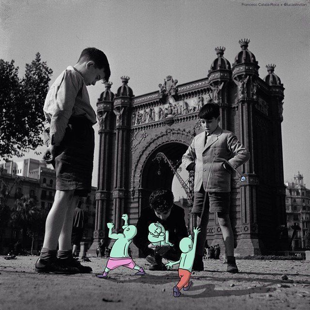 Il rajoute des petits personnages délirants dans des photos Instagram #52