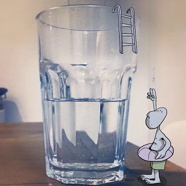 Il rajoute des petits personnages délirants dans des photos Instagram #37