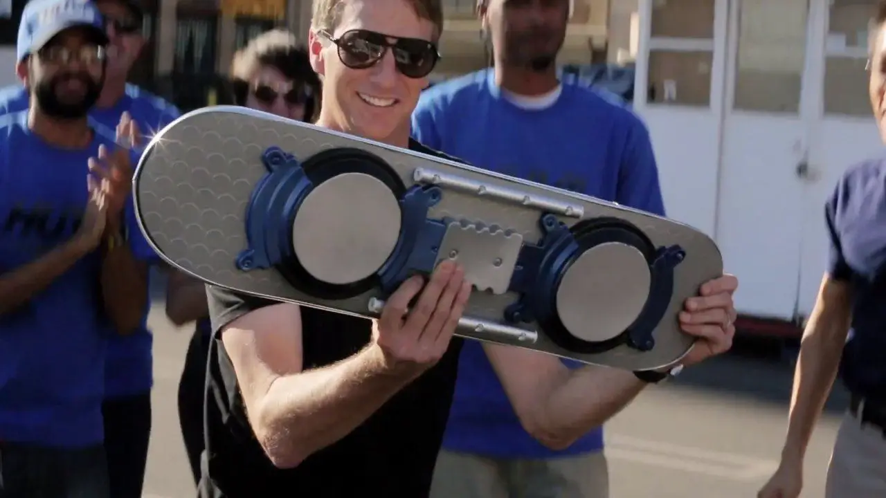 Un vrai hoverboard testé et approuvé par Tony Hawk