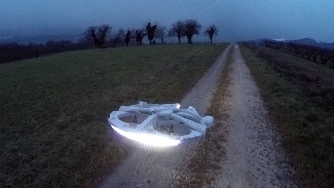 Un Drone Faucon Millenium à faire fantasmer tous les fans de Star Wars #2