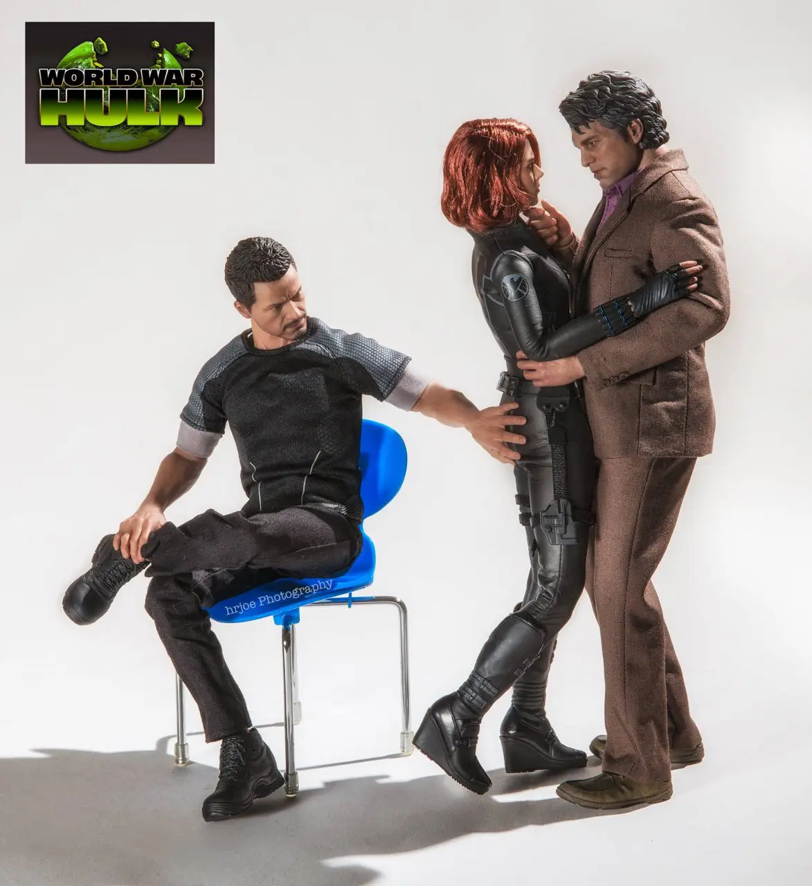 Il met en scène 90 photos de figurines Avengers X-Men Batman et Spider-Man #53