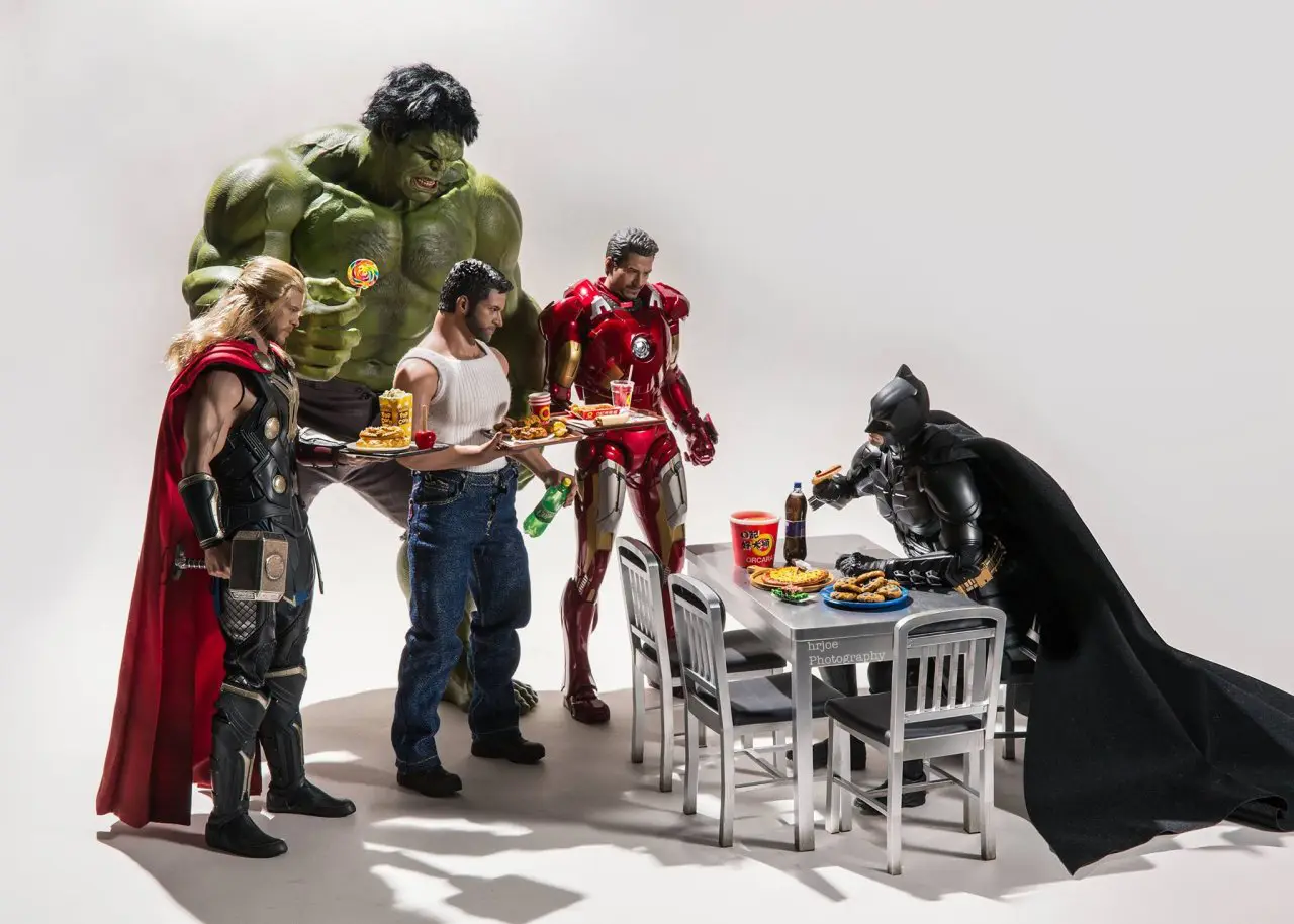 Il met en scène 90 photos de figurines Avengers X-Men Batman et Spider-Man #19