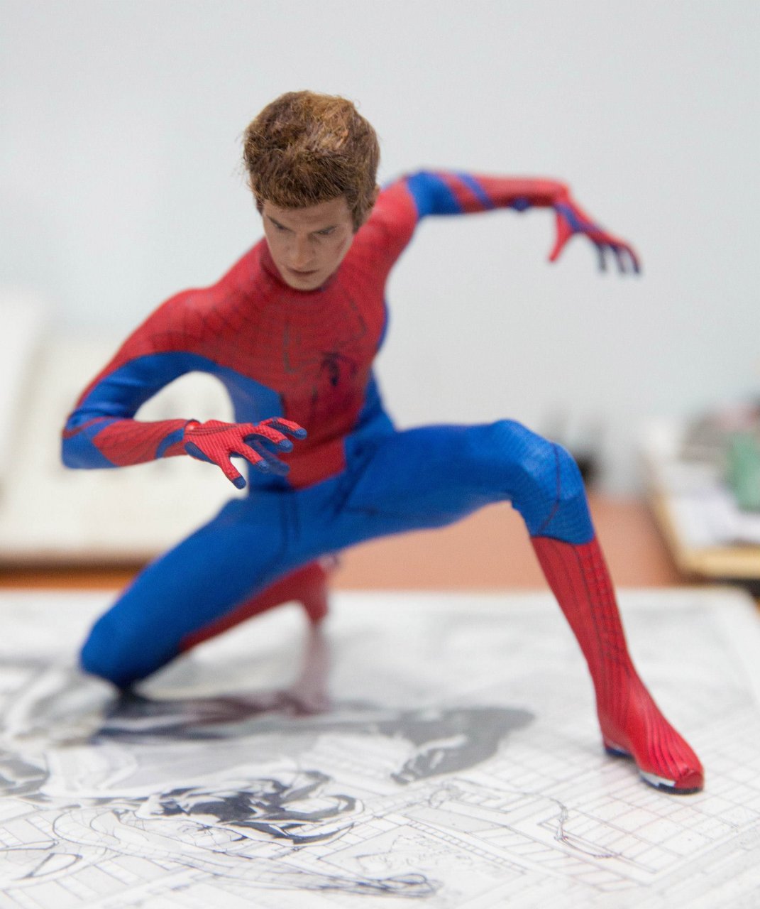 Il met en scène 90 photos de figurines Avengers X-Men Batman et Spider-Man #87