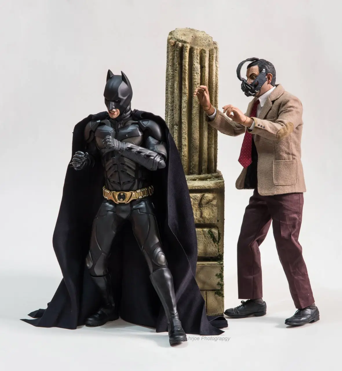 Il met en scène 90 photos de figurines Avengers X-Men Batman et Spider-Man #76