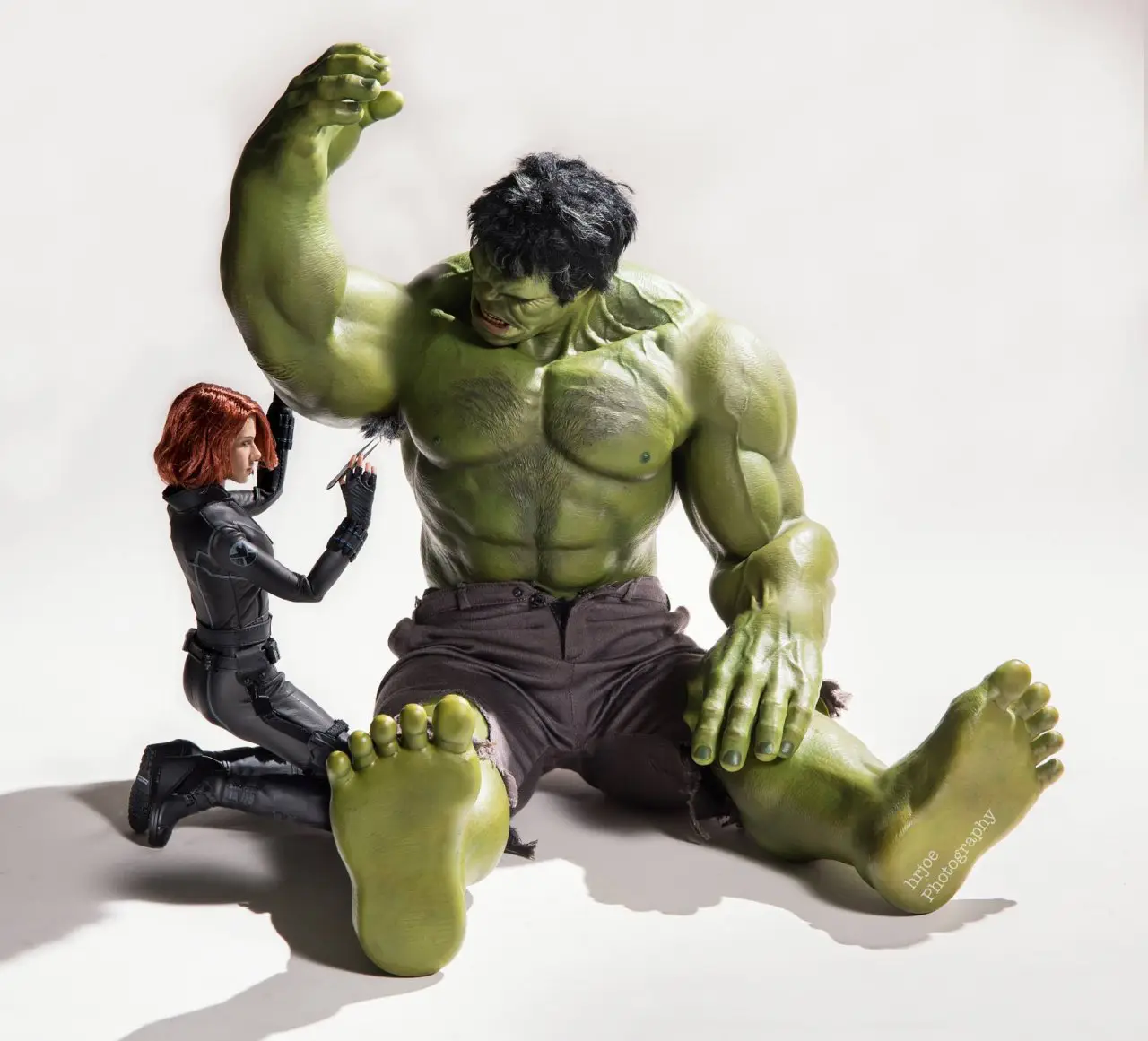 Il met en scène 90 photos de figurines Avengers X-Men Batman et Spider-Man #9