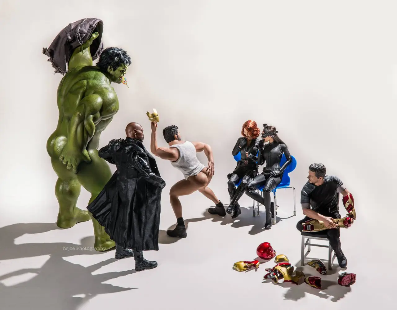 Il met en scène 90 photos de figurines Avengers X-Men Batman et Spider-Man #3
