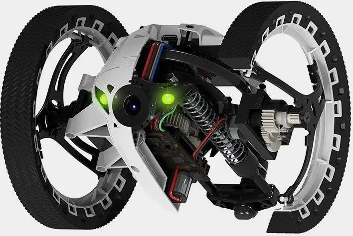 Test Jumping Sumo : un drone qui roule et qui saute #6
