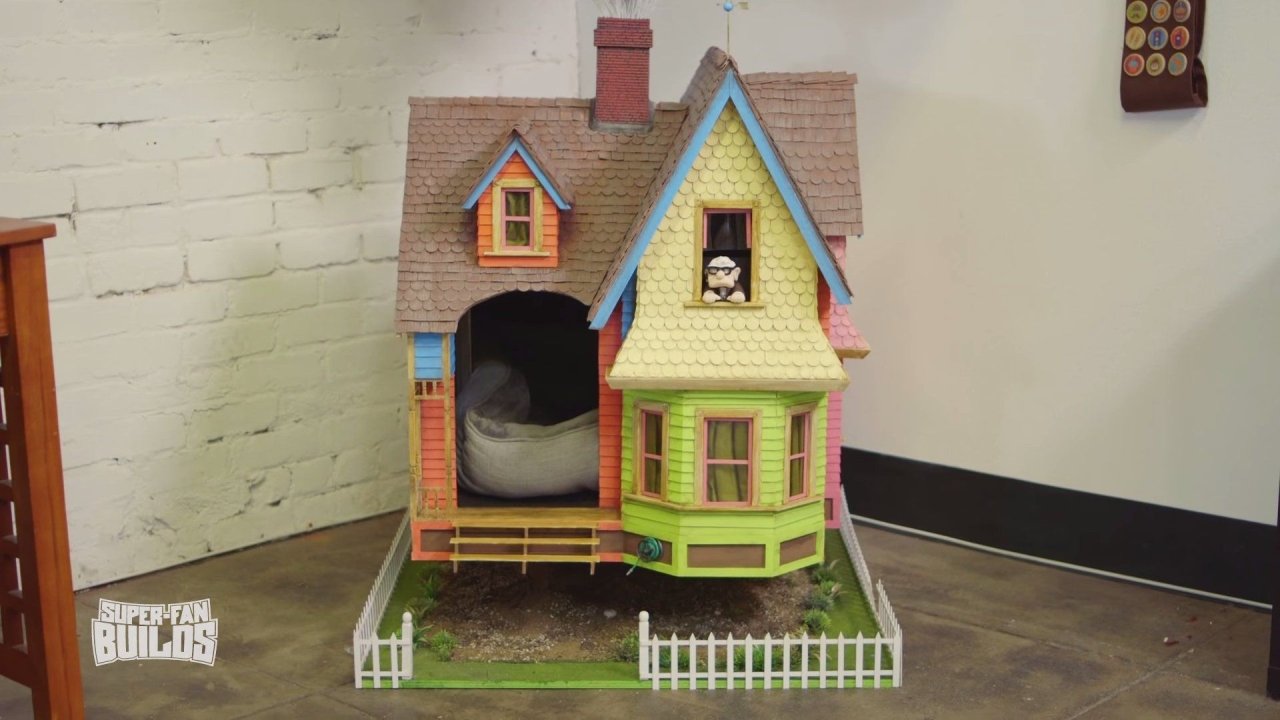 super fan builds niche maison Up disney pixar bas pix geeks