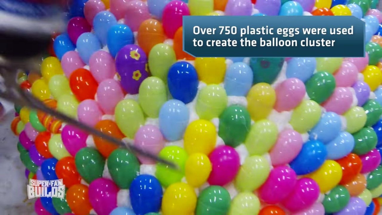 super fan builds niche maison Up disney pixar oeufs en plastique moule silicone ballons pix geeks