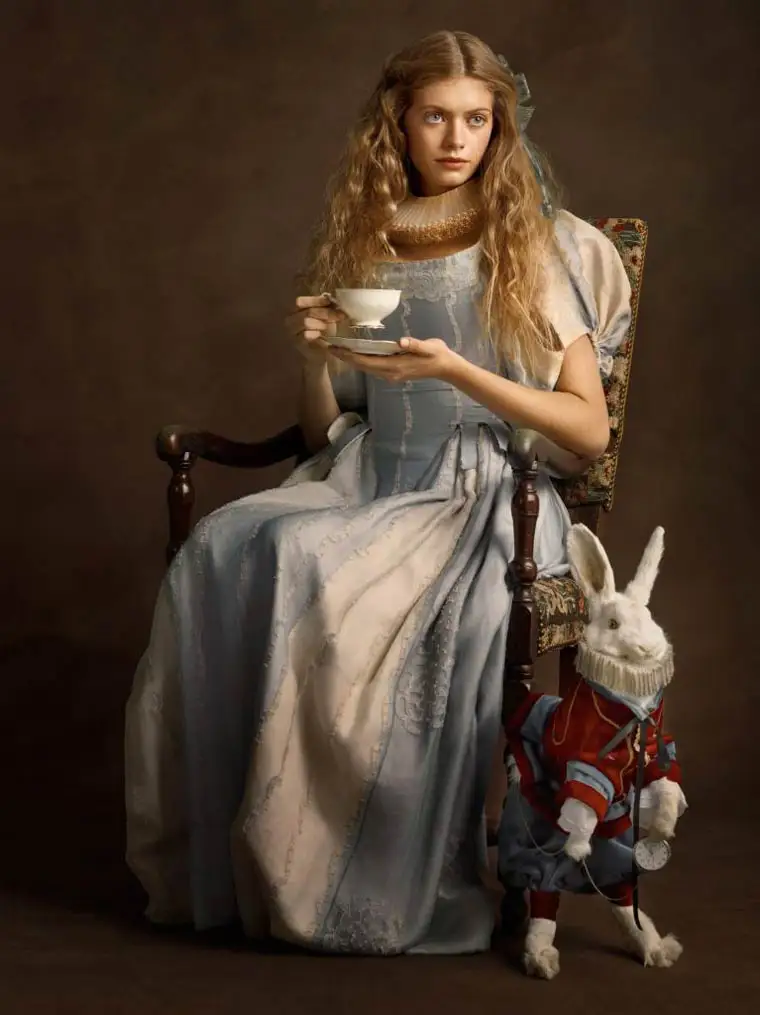 Super-Heroes-meet-Flemish-Alice