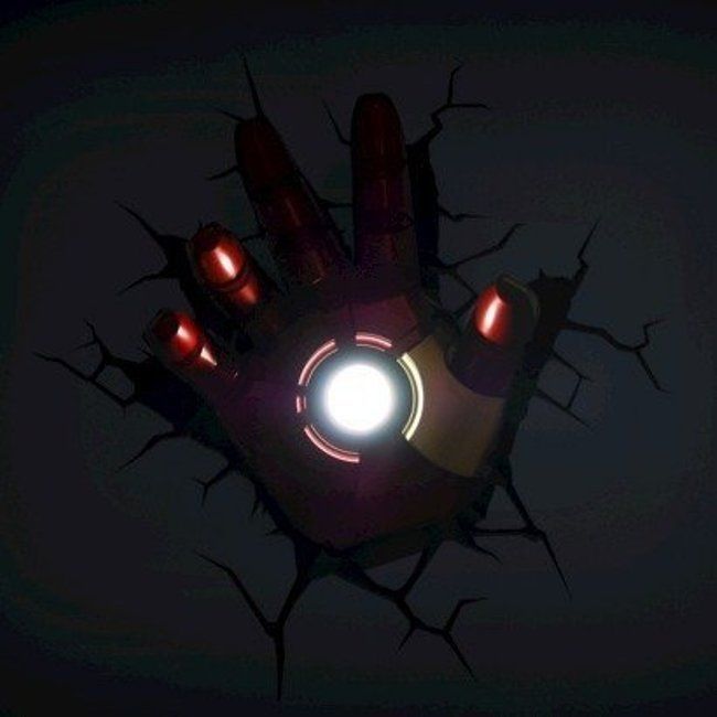 Ces incroyables lampes 3D murales Avengers, Spider-Man et Star Wars sortent des murs #16