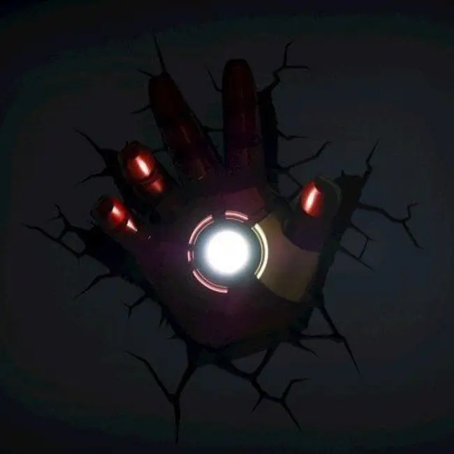Ces incroyables lampes 3D murales Avengers, Spider-Man et Star Wars sortent des murs #10