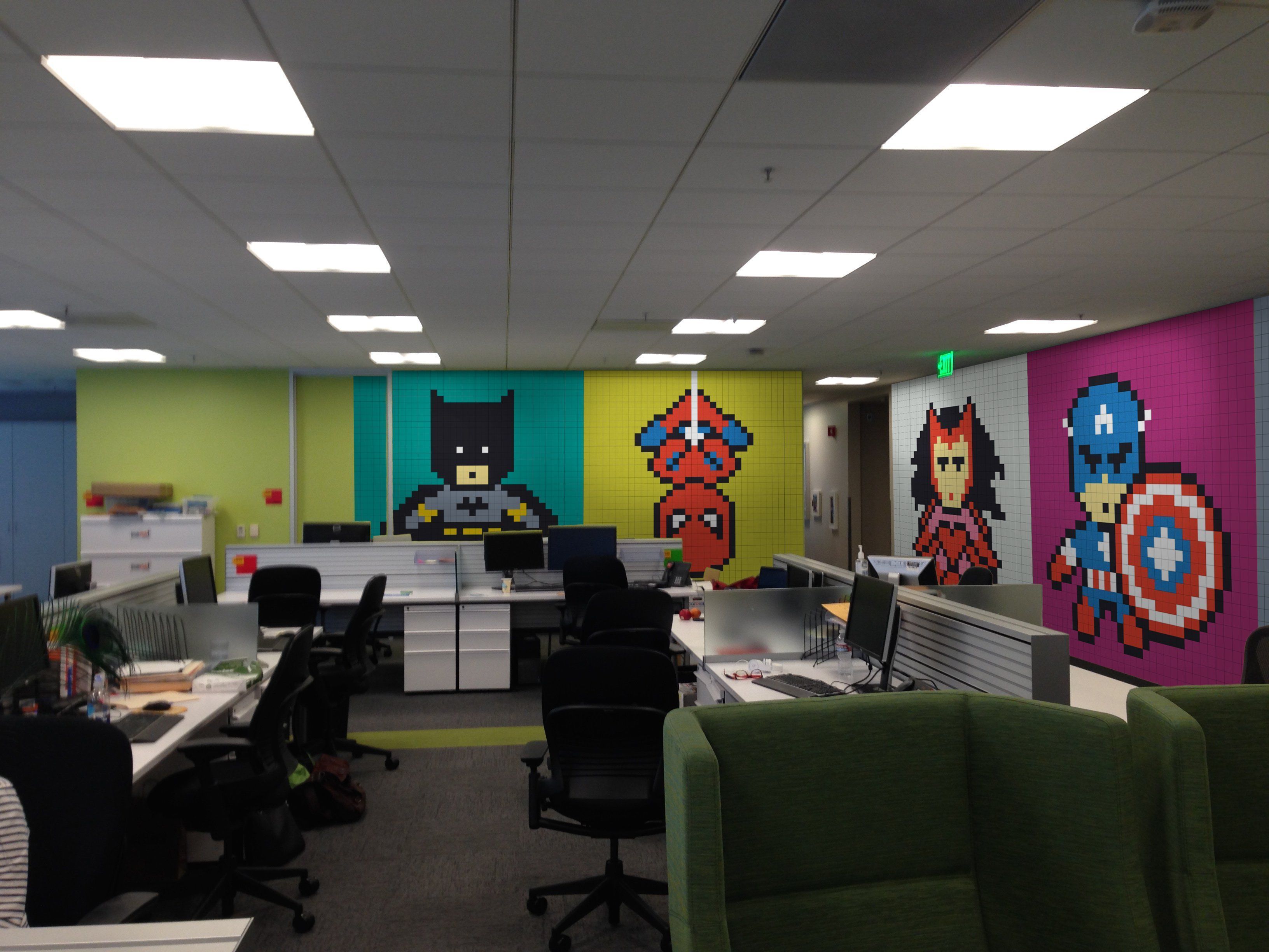Street Art : Il décore son bureau avec des Super Héros faits de 8.000 POST-IT #18
