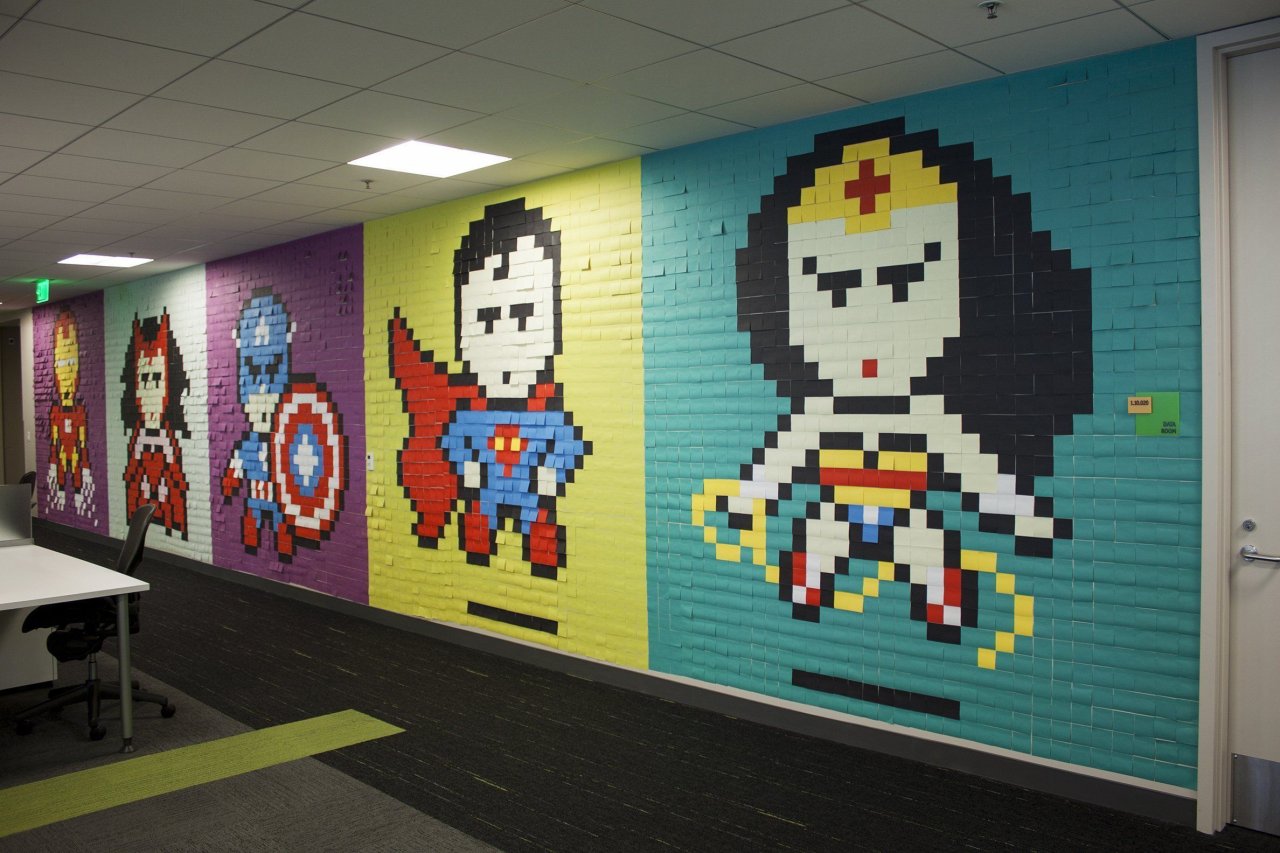 Street Art : Il décore son bureau avec des Super Héros faits de 8.000 POST-IT #20