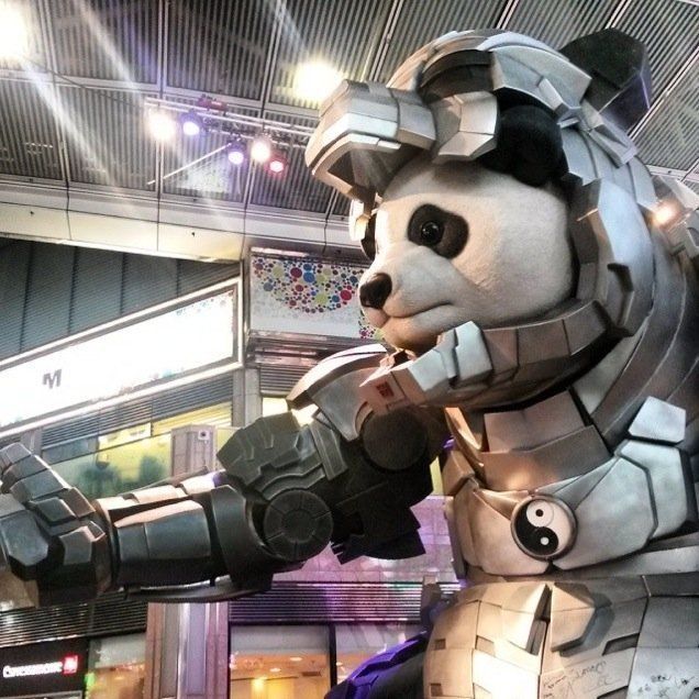 L’armure Hulkbuster version Panda #3