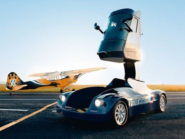 La voiture de police du futur est un Transformer #2