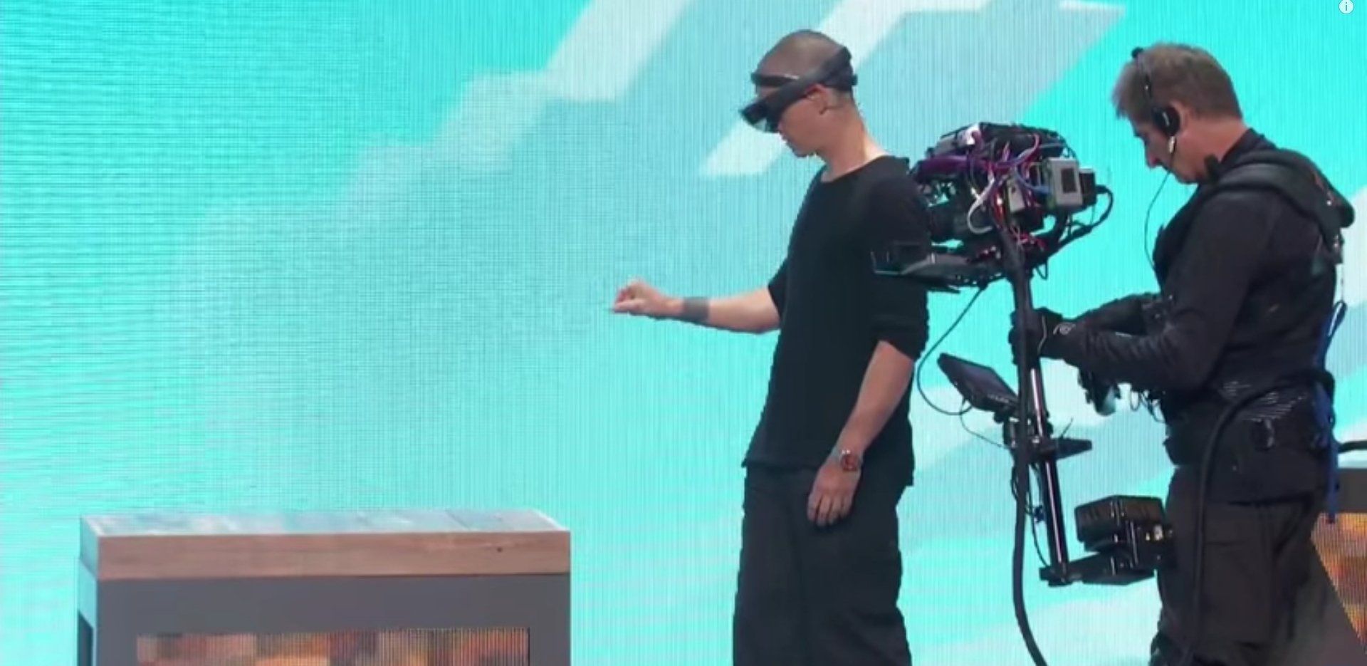 Minecraft bientôt en Réalité Augmentée sur Microsoft HoloLens #4