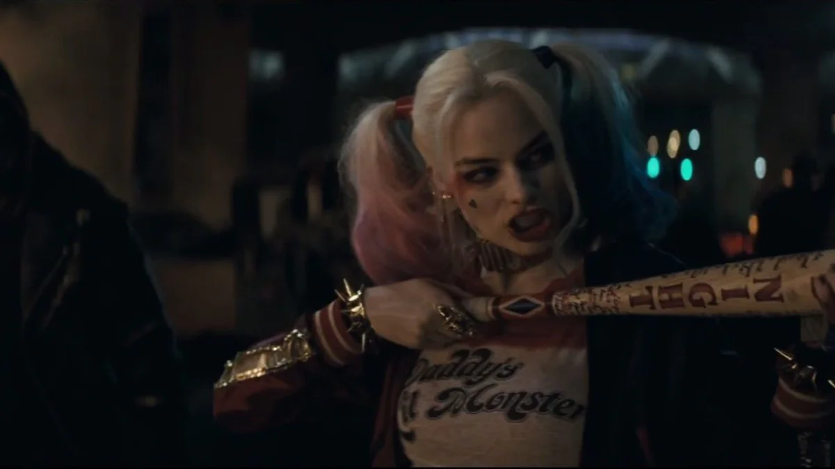 Les origines d’Harley Quinn dans le trailer de Suicide Squad ?