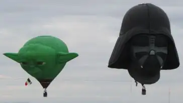 Des montgolfières Dark Vador et Maitre Yoda
