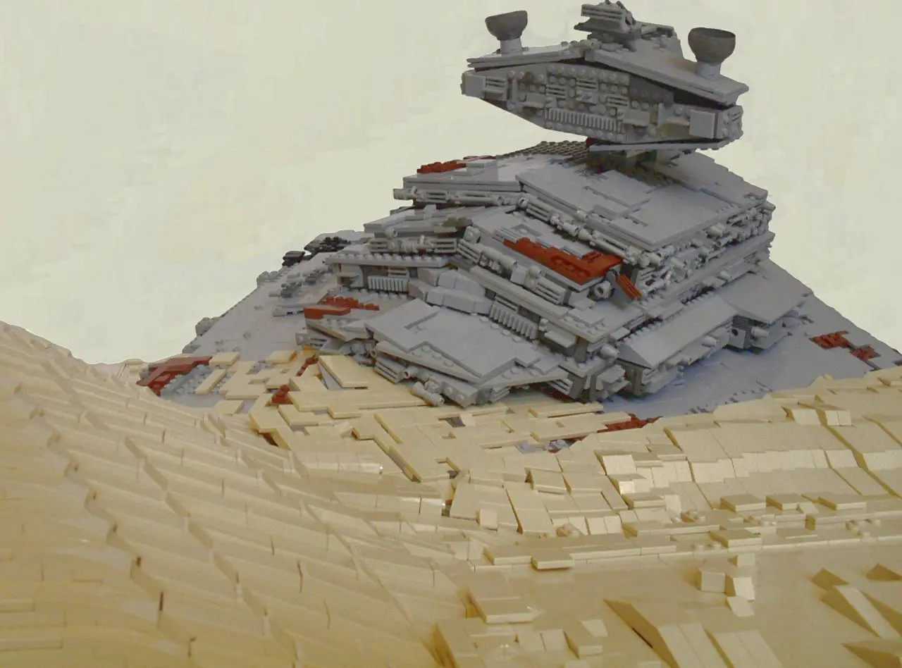12 000 Briques LEGO pour recréer le crash du Star Destroyer de Star Wars VII