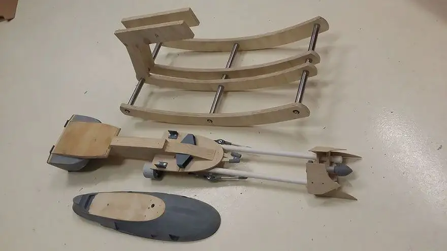 Un père fan de Star Wars construit une chaise à bascule Moto Jet pour sa fille #6