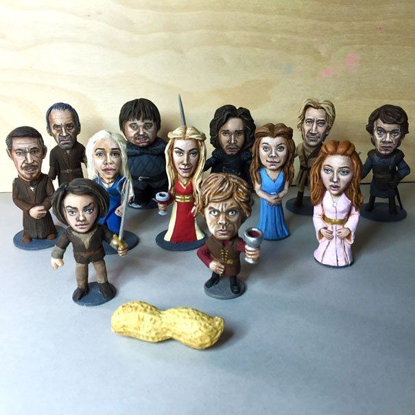 Il peint des personnages populaires sur des cacahuètes