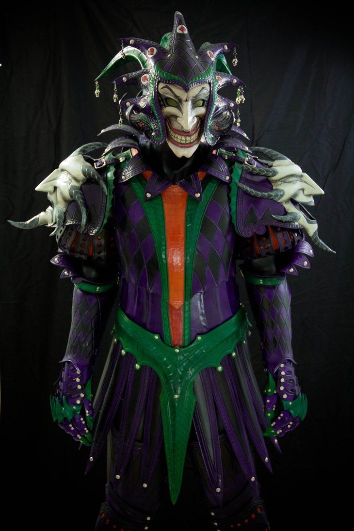 Ils fabriquent un Joker en armure médiévale