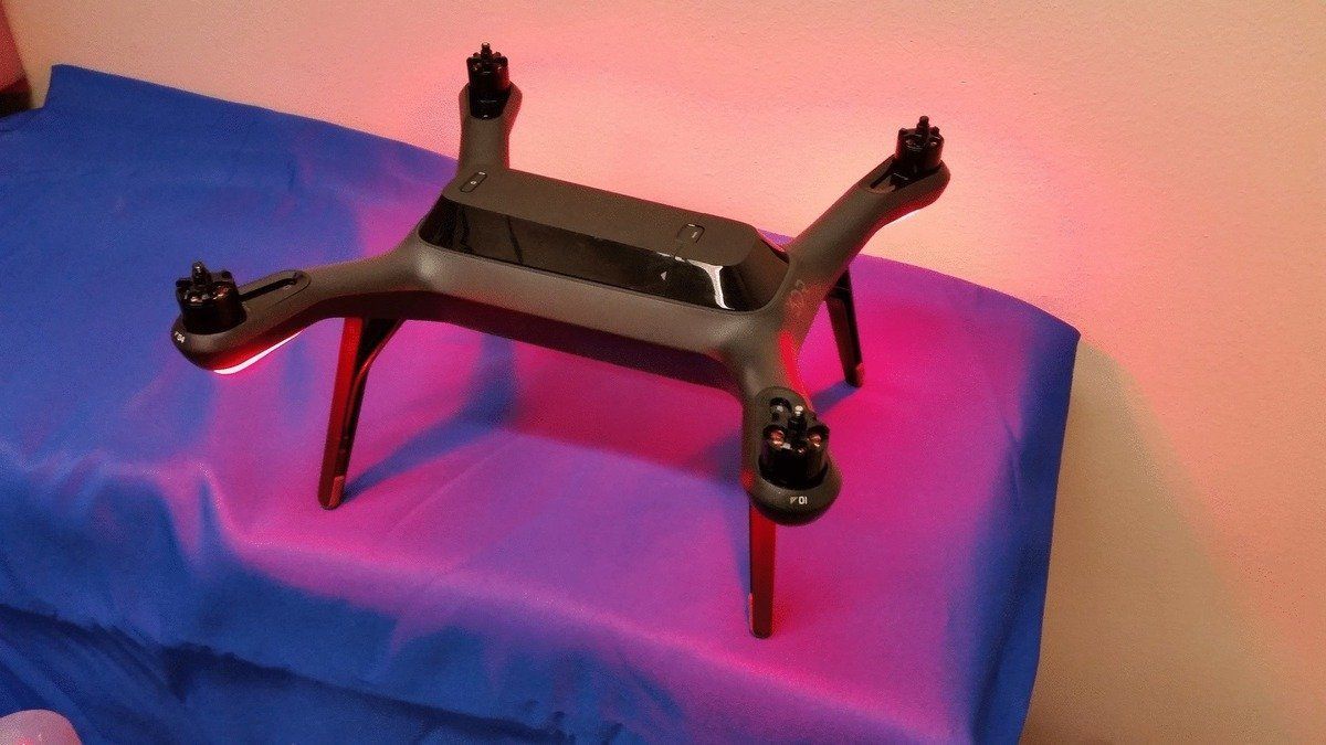 Et si les plaques d’immatriculation pour les drones devenaient obligatoires ?