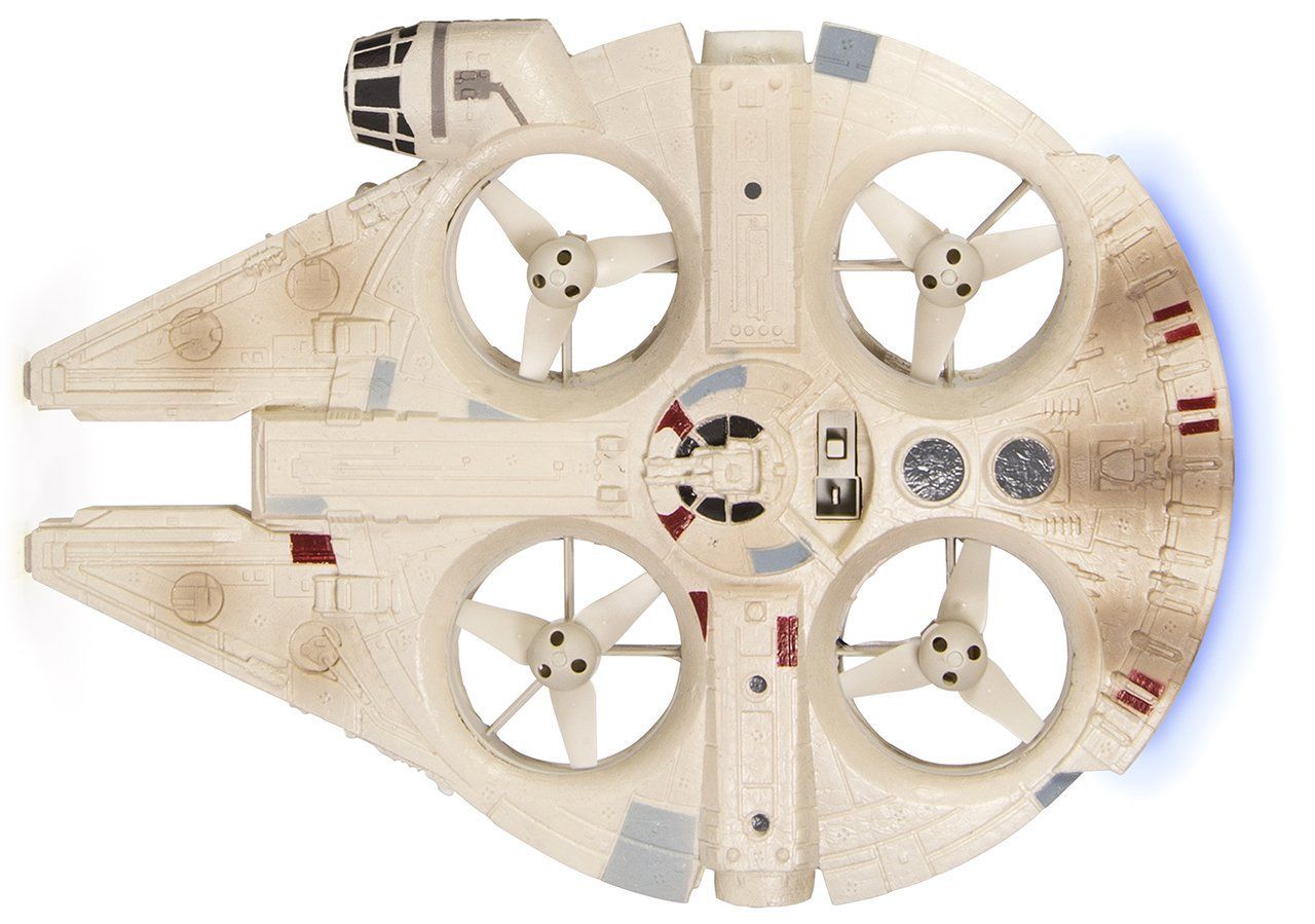 Disney annonce un Faucon Millenium et un X-Wing télécommandés #6
