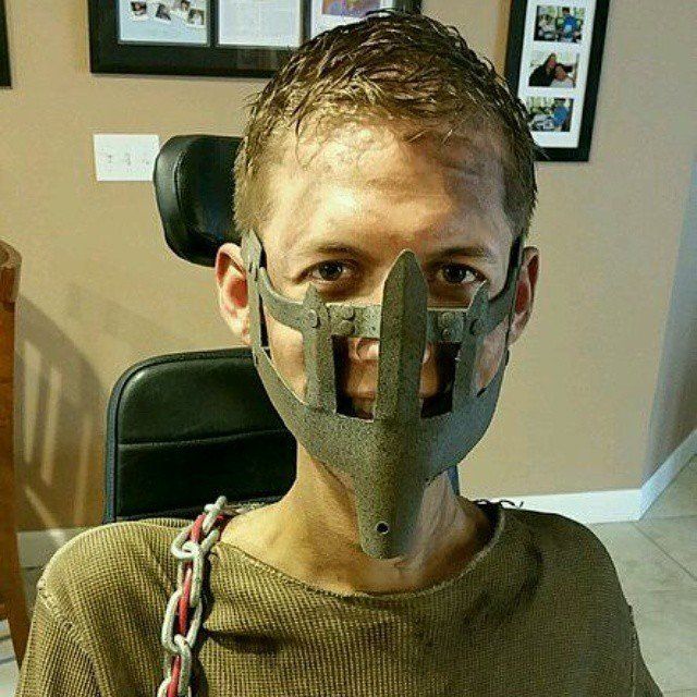 Un étudiant handicapé crée le Cosplay Mad Max Ultime #2