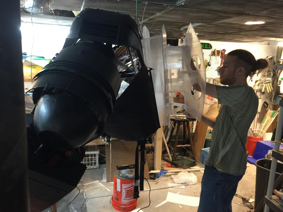 Ils construisent une vraie armure Hulkbuster opérationnelle #31