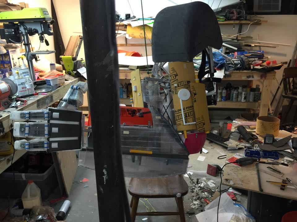 Ils construisent une vraie armure Hulkbuster opérationnelle #20