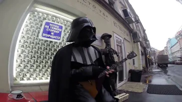 Dark Vador sait jouer de tous les instruments