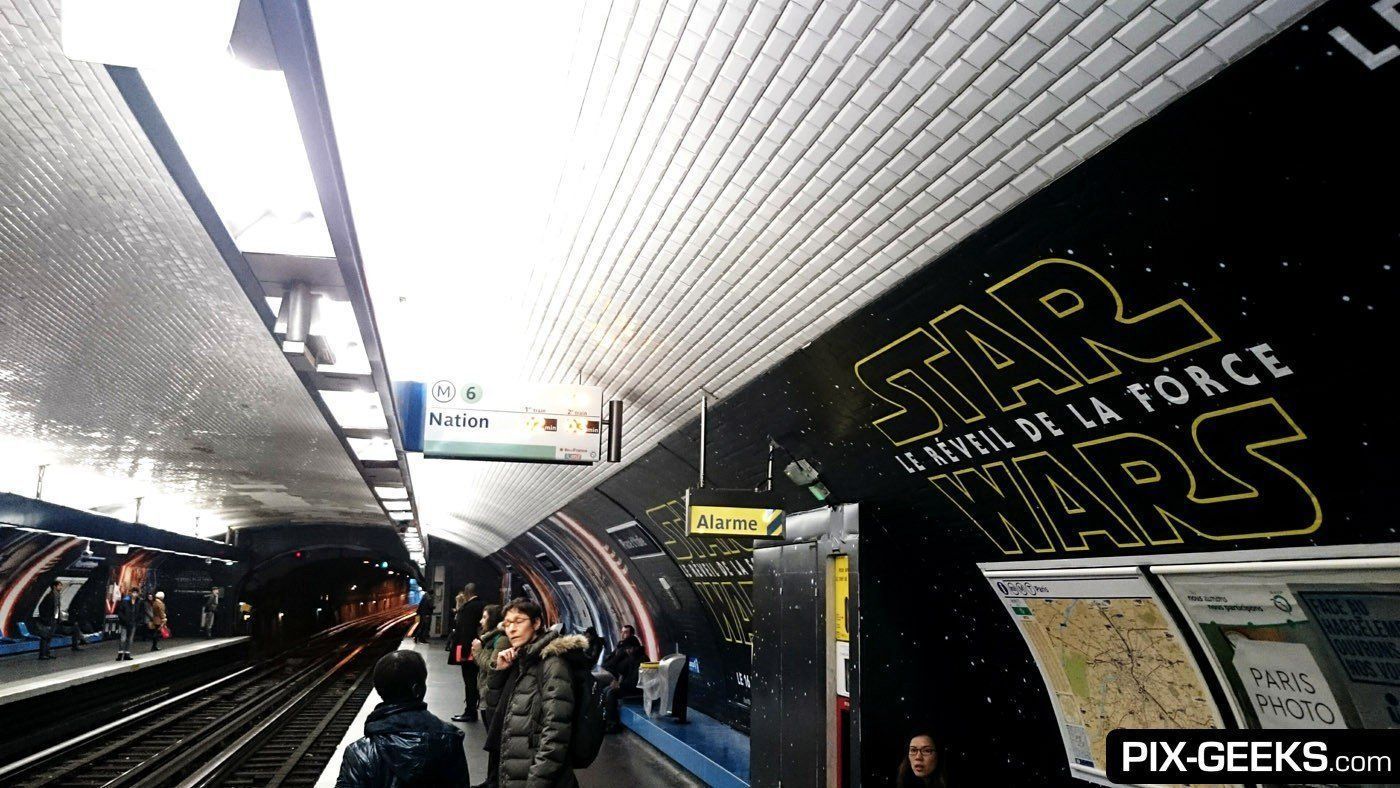 Star Wars Episode VII dans le Metro à Paris